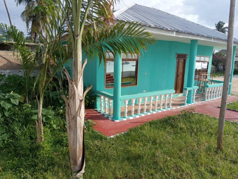 Minazi Beach Bungalows Нунгви Екстериор снимка